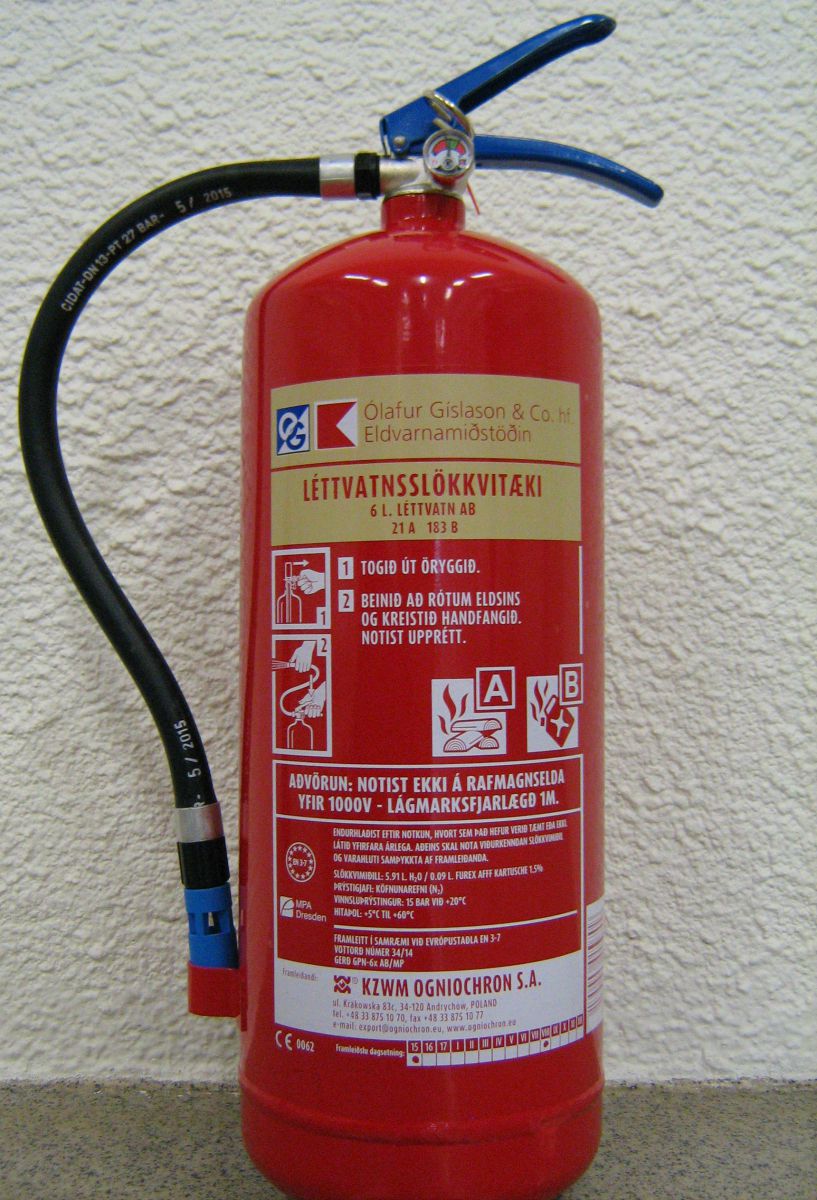 Ogniochron 6l. Léttvatnsslökkvitæki Ogniochron 6l. Léttvatnsslökkvitæki
