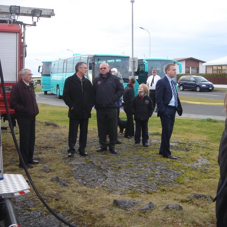 Frá afhendingu Þorlákshafnarbifreiðar