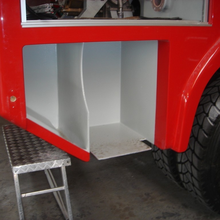 Aftasti skápurinn í Árnesbifreiðinni