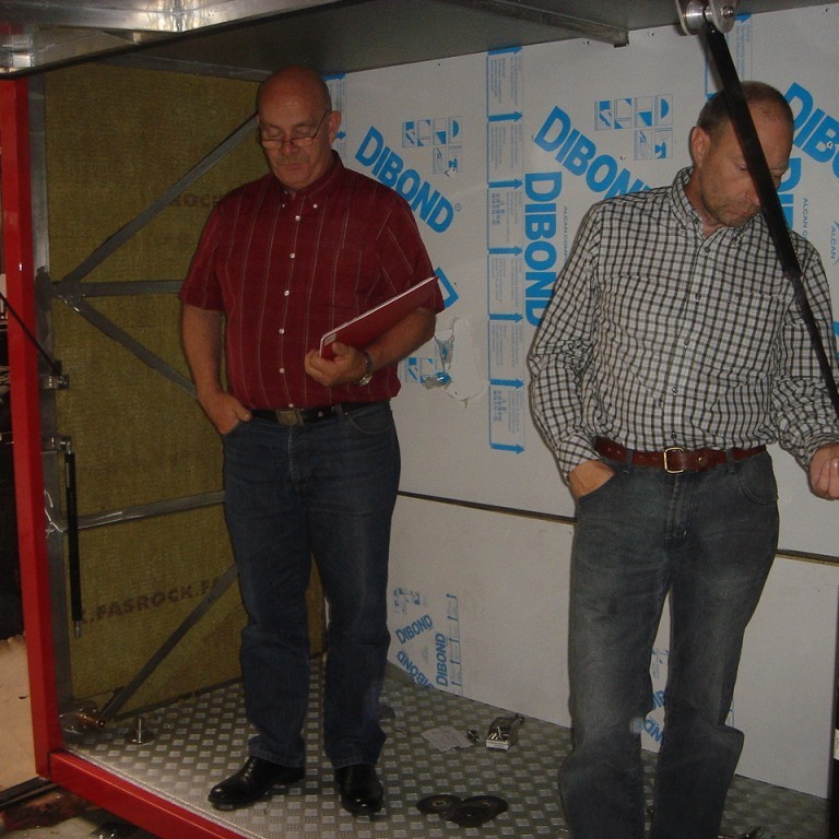 Staðið og spekúlerað í spilliefnagám