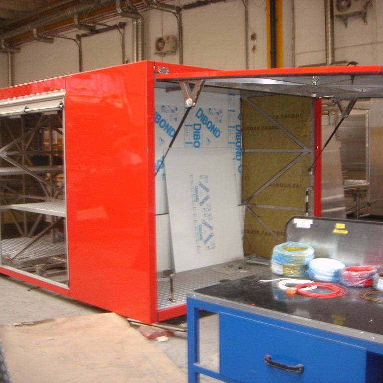 Hlerinn opinn í spilliefnagám