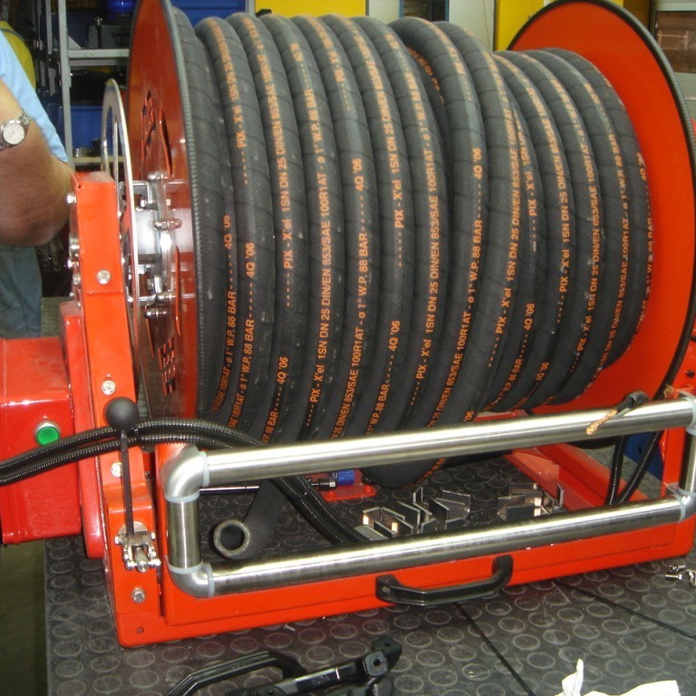 Háþrýstislöngukefli