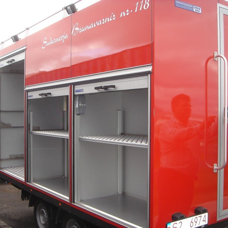 Kerruvagninn á vinstri hlið