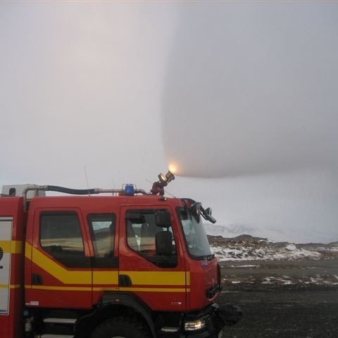 Sprautað úr þakbyssu