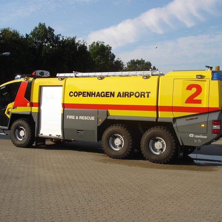 Rosenbauer Panther 6x6 á Kastrup flugvelli