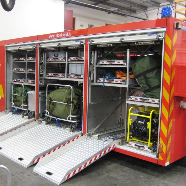 Hér má sjá tjöld og rafstöð