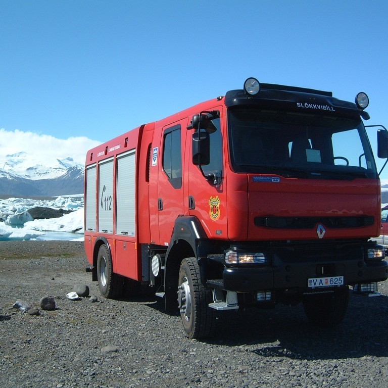 Slökkvibifreið Fjarðabyggðar við Jökulsárlón
