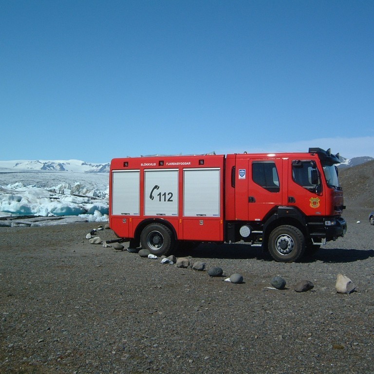 Slökkvibifreið Fjarðabyggðar við Jökulsárlón