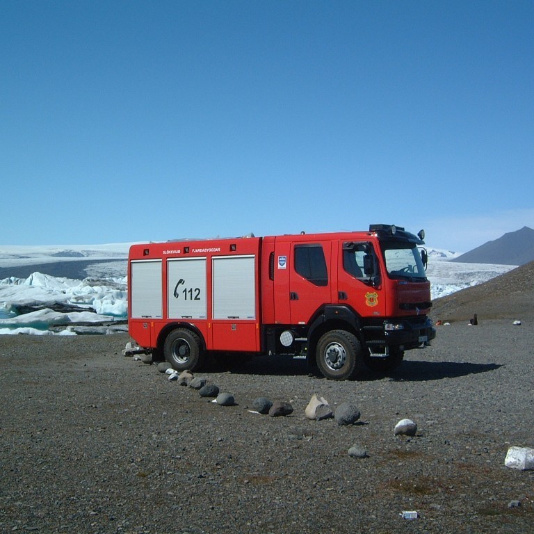 Slökkvibifreið Fjarðabyggðar við Jökulsárlón