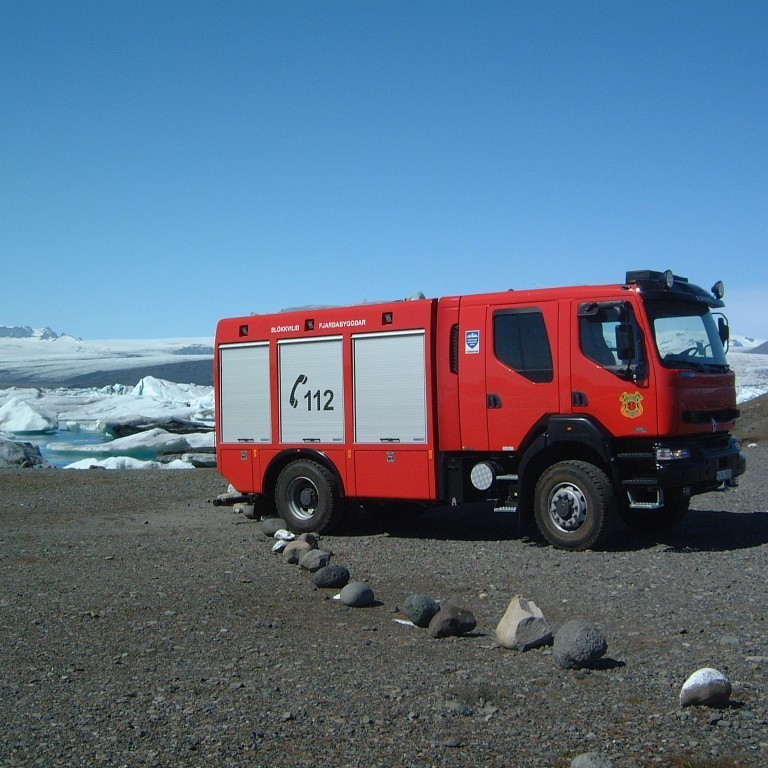 Slökkvibifreið Fjarðabyggðar við Jökulsárlón