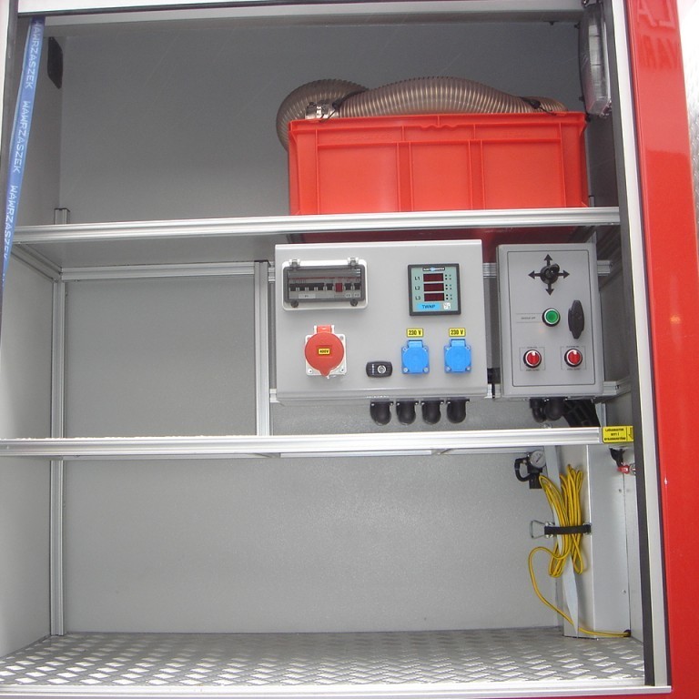 Stjórntafla fyrir rafal og ljósamastur