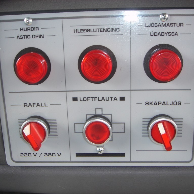 Mælaborð í ökumannshúsi