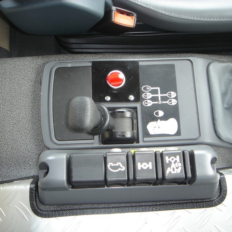 Innsetning dælu og rafals