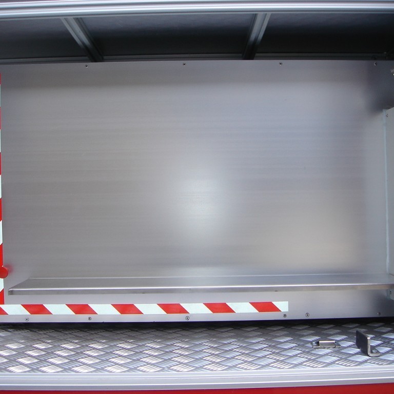 Snúanalegur björgunartækjaveggur