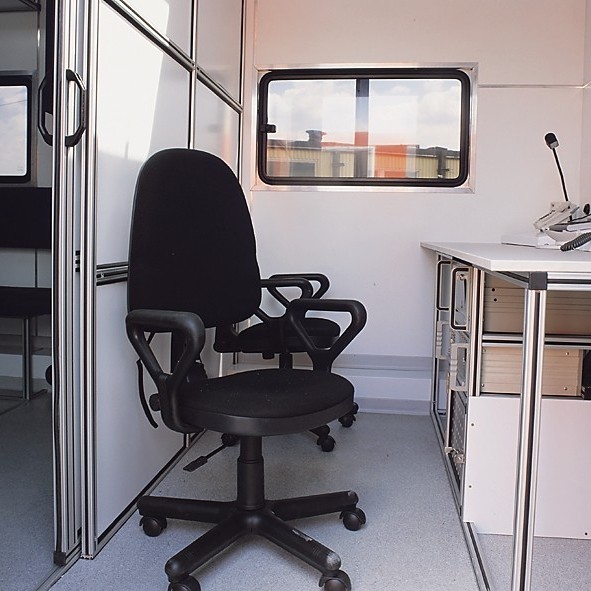 Stjórnstöðvagámar