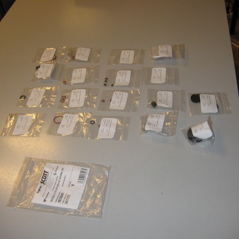 Hér er varahlutasett sem er til 12 ára