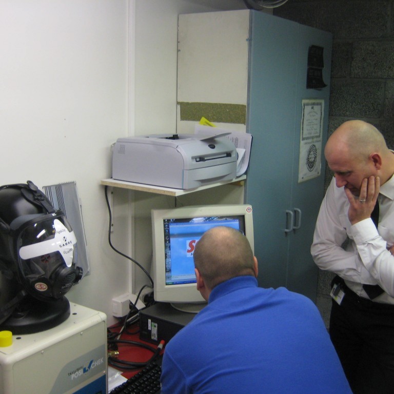 Posi chek tækið komið á sinn stað