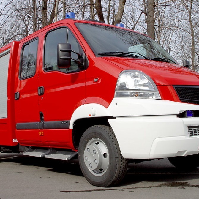 TLF1000/110 4x2 ISS-Wawrzaszek Renault slökkvi og björgunarbifreið með áhafnarhúsi