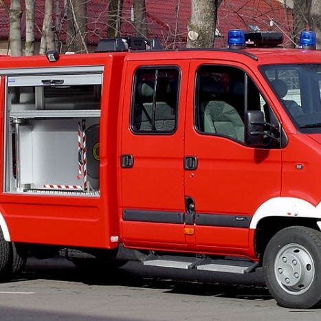 TLF1000/110 4x2 ISS-Wawrzaszek Renault slökkvi og björgunarbifreið með áhafnarhúsi