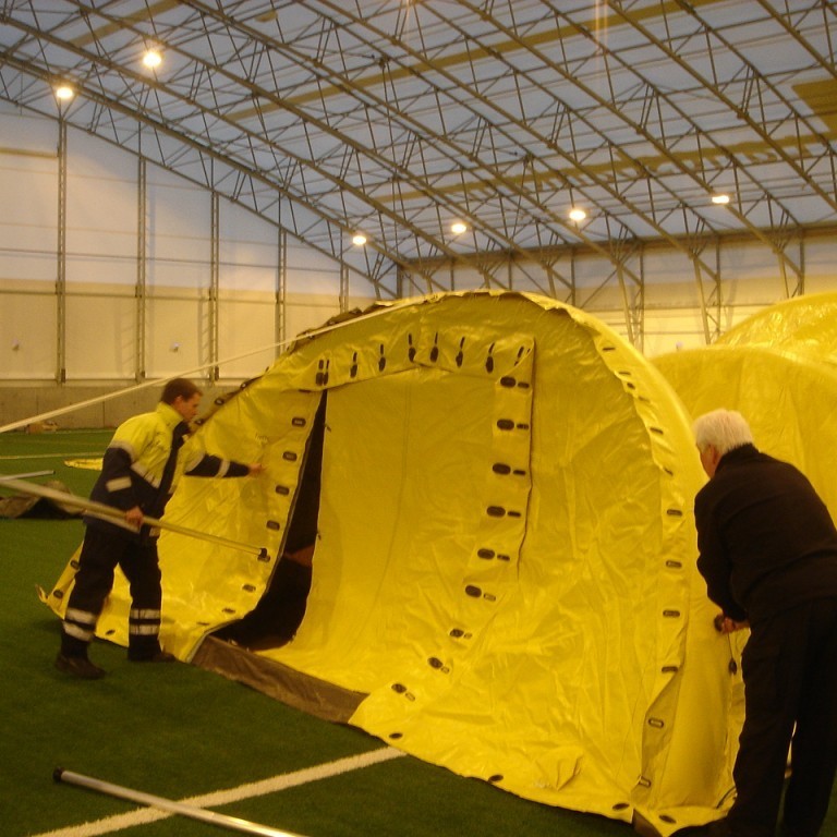 Tjöldun í fullum gangi