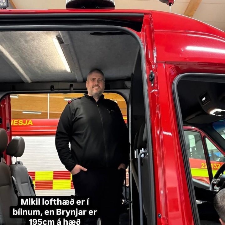 Áhafnar- og flutningsbifreið Brunavarna Suðurnesja