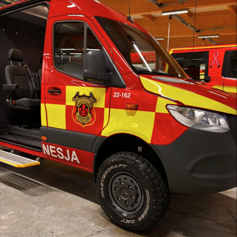 Áhafnar- og flutningsbifreið Brunavarna Suðurnesja