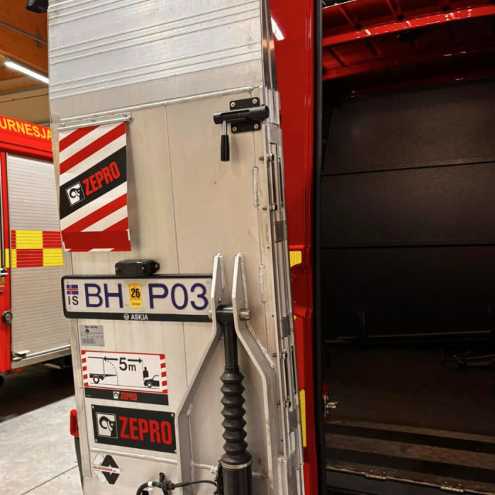 Áhafnar- og flutningsbifreið Brunavarna Suðurnesja