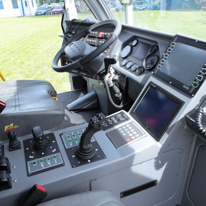 Ný Wiss Felix 8 x 8 flugvallaslökkvibifreið á Copernicusar flugvellinum í Wroclaw