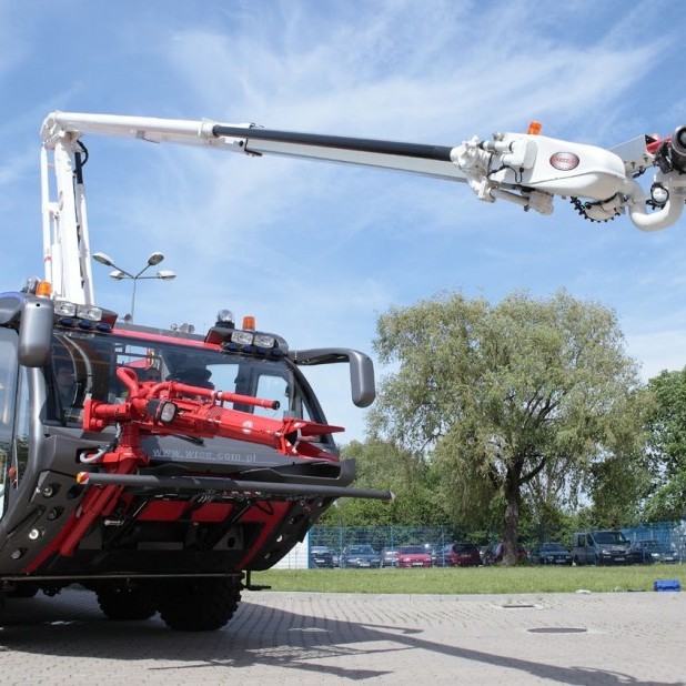 Ný Wiss Felix 8 x 8 flugvallaslökkvibifreið á Copernicusar flugvellinum í Wroclaw