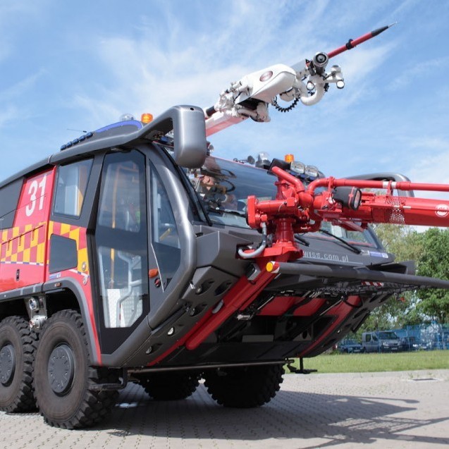 Ný Wiss Felix 8 x 8 flugvallaslökkvibifreið á Copernicusar flugvellinum í Wroclaw