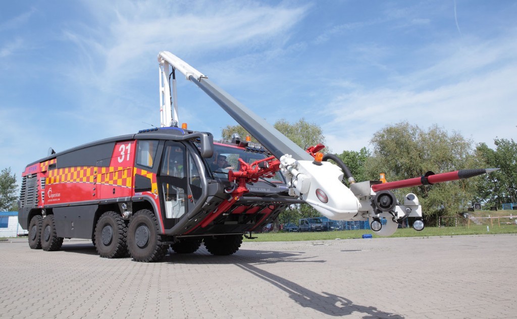 Wiss Felix 8 x 8 flugvallaslökkvibifreið