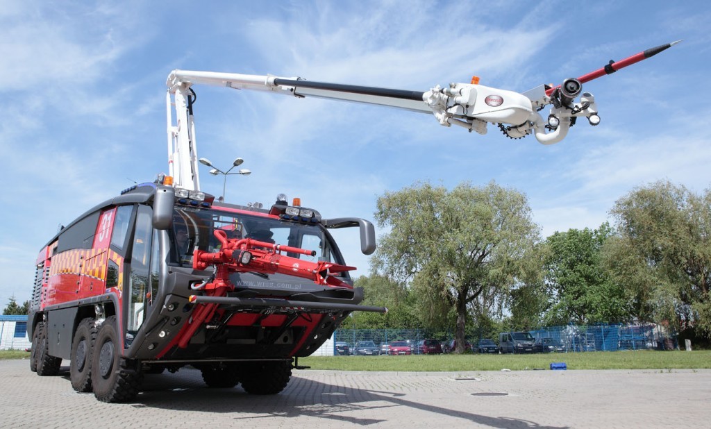 Wiss Felix 8 x 8 flugvallaslökkvibifreið