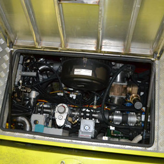 Séð ofan í dælurúmið, sést í froðubúnaðinn