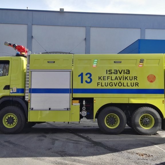Isavia Flugvallaslökkvibifreð 10.000 l. 6000 l. dæla og CAFS froðukerfi