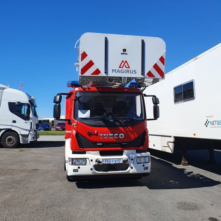 Magirus stigabifreið fyrir Slökkvilið Akraness og Hvalfjarðarsveitar. Lengsta stigabifreið sem flutt hefur verið til landsins fyrir slökkvilið.