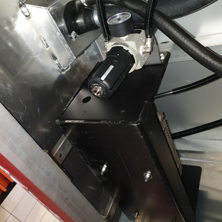 Loftdæla fyrir ljósamastur