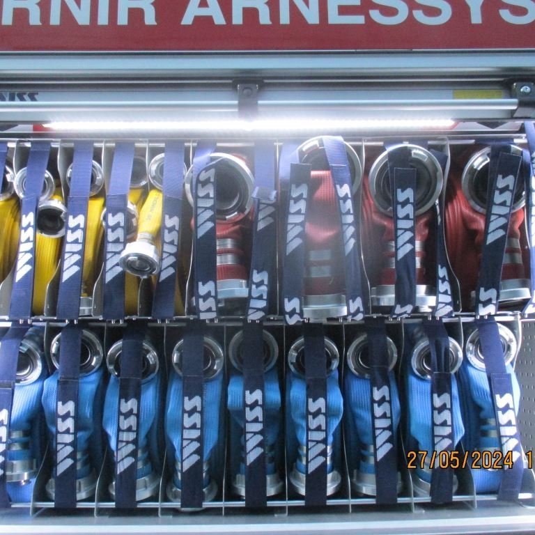 Miðskápur vinstra megin