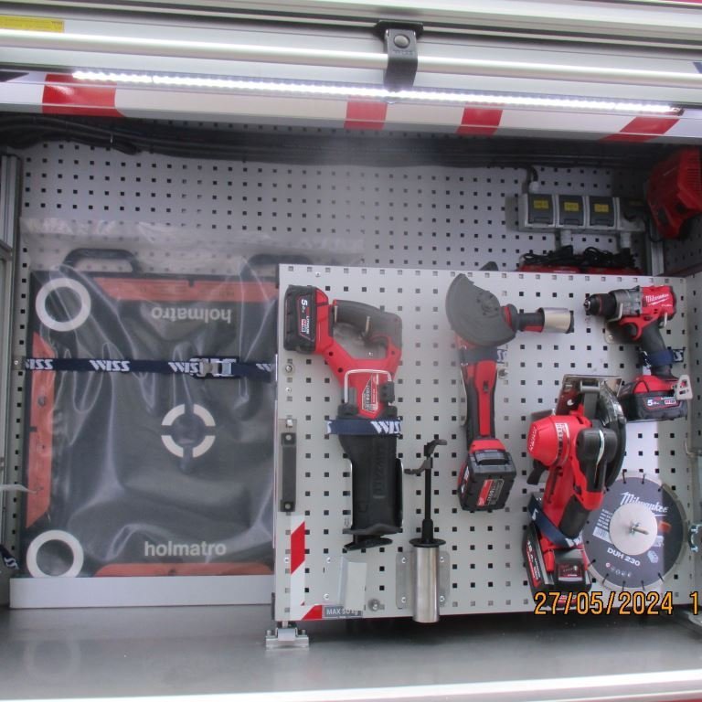 Miðskápur hægra megin