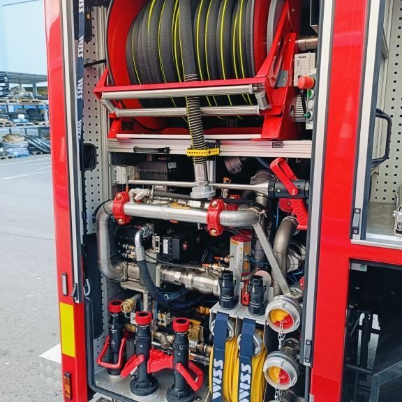 Aftasti skápur hægra megin