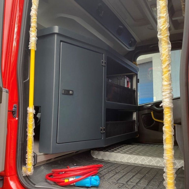 Skápur í áhafnarhúsi