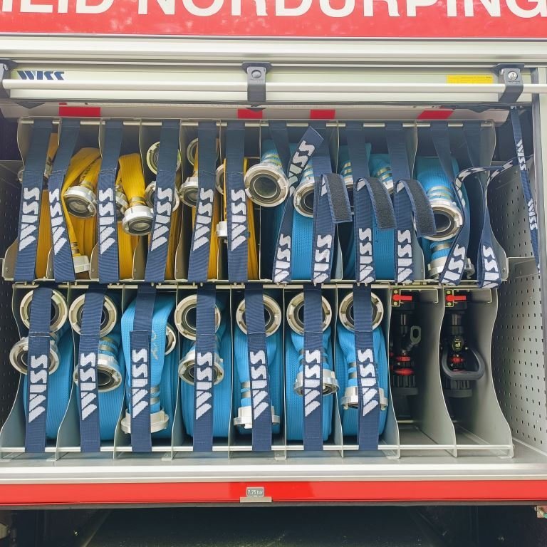 Miðskápur vinstra megin