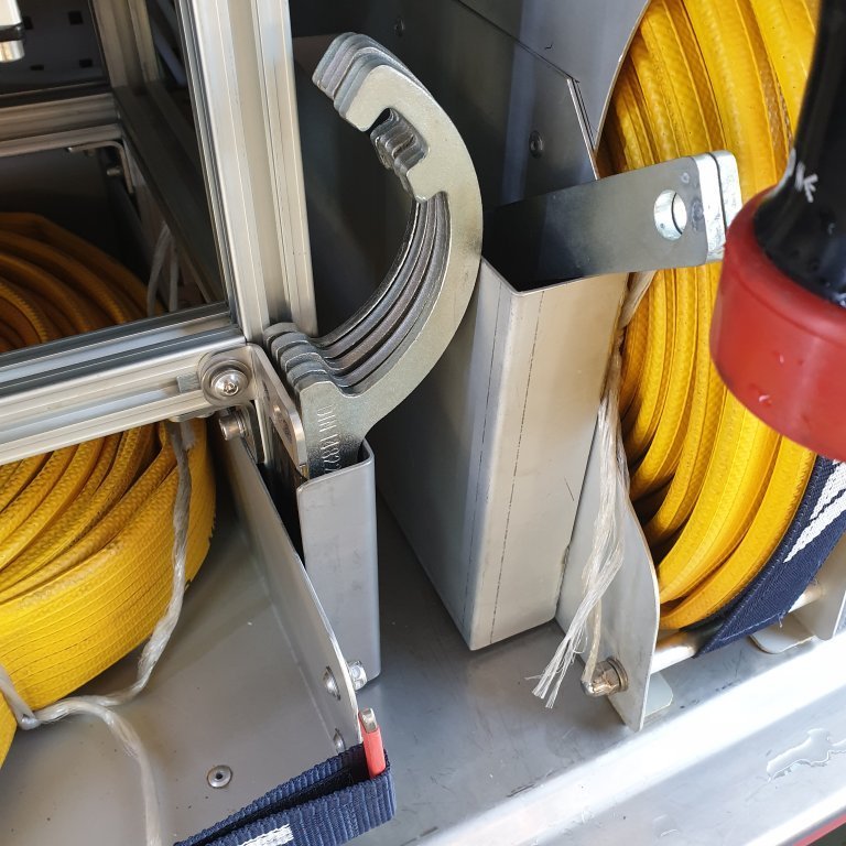 Lyklar í skáp nr. 5 ásamt Guardman 42mm slöngum