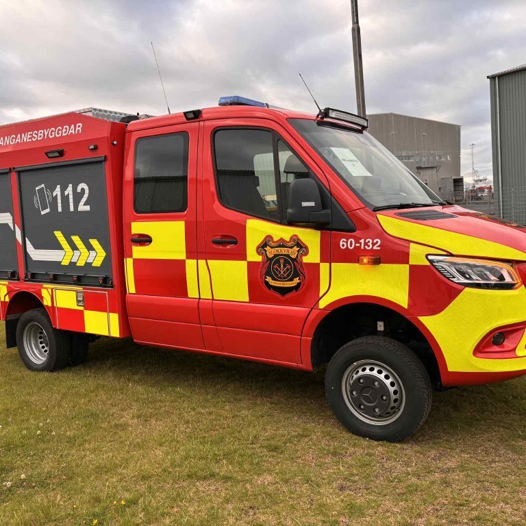 Framhlið eftir merkingar