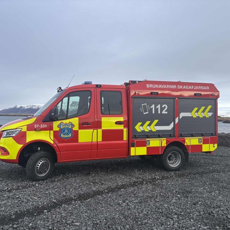 Undanfaraslökkvi og björgunarbifreið