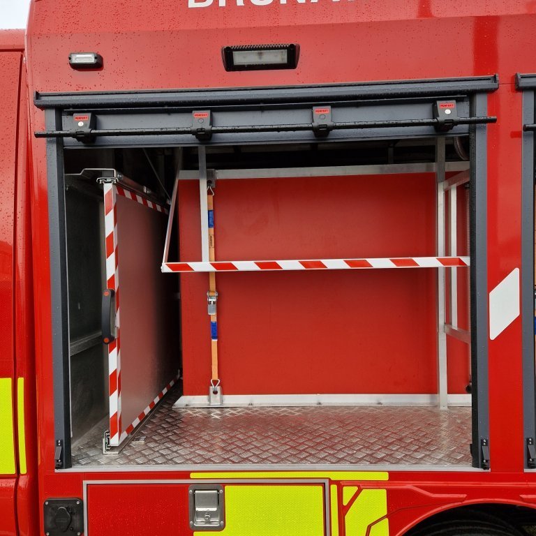 Fremri skápur VM Útdraganlegur veggur