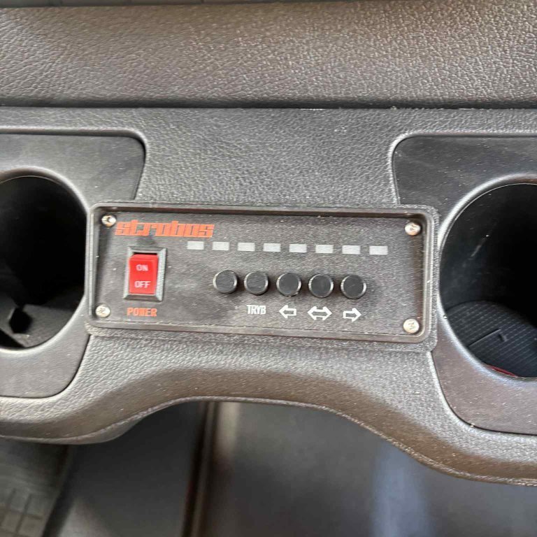 Stýring á viðvörunarlj´sum á bakhlið