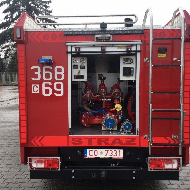 Undanfaraslökkvi og björgunarbifreiðar á ýmsum gerðum undirvagna.