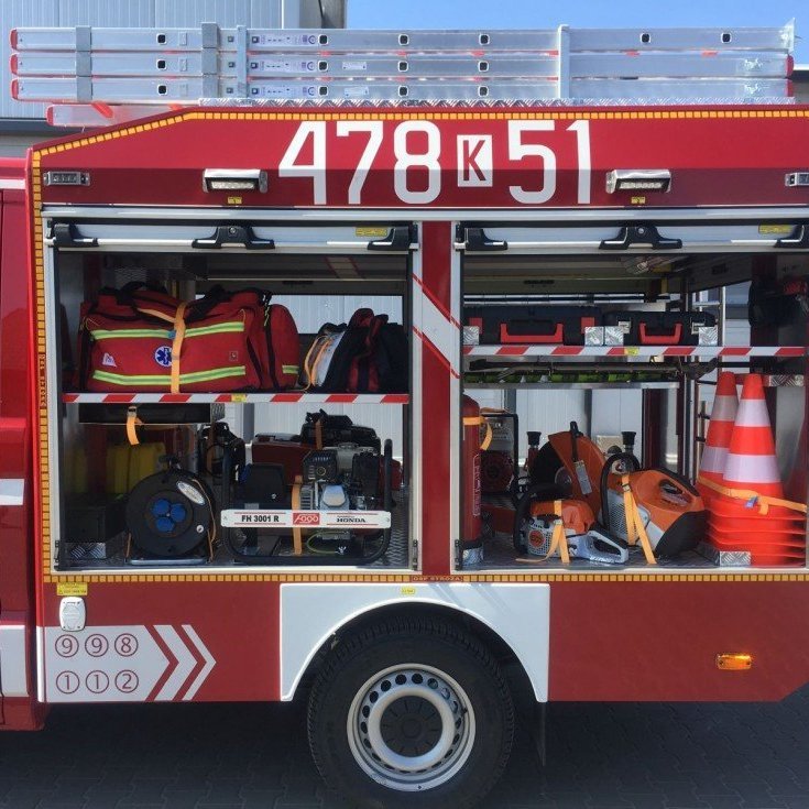 Undanfaraslökkvi og björgunarbifreiðar á ýmsum gerðum undirvagna.