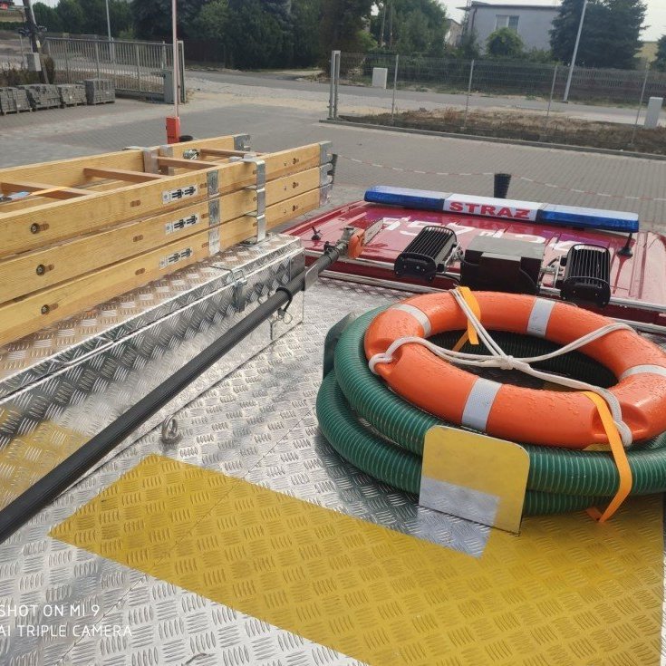 Undanfaraslökkvi og björgunarbifreiðar á ýmsum gerðum undirvagna.