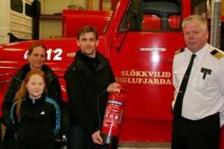 Afhending slökkvitækis